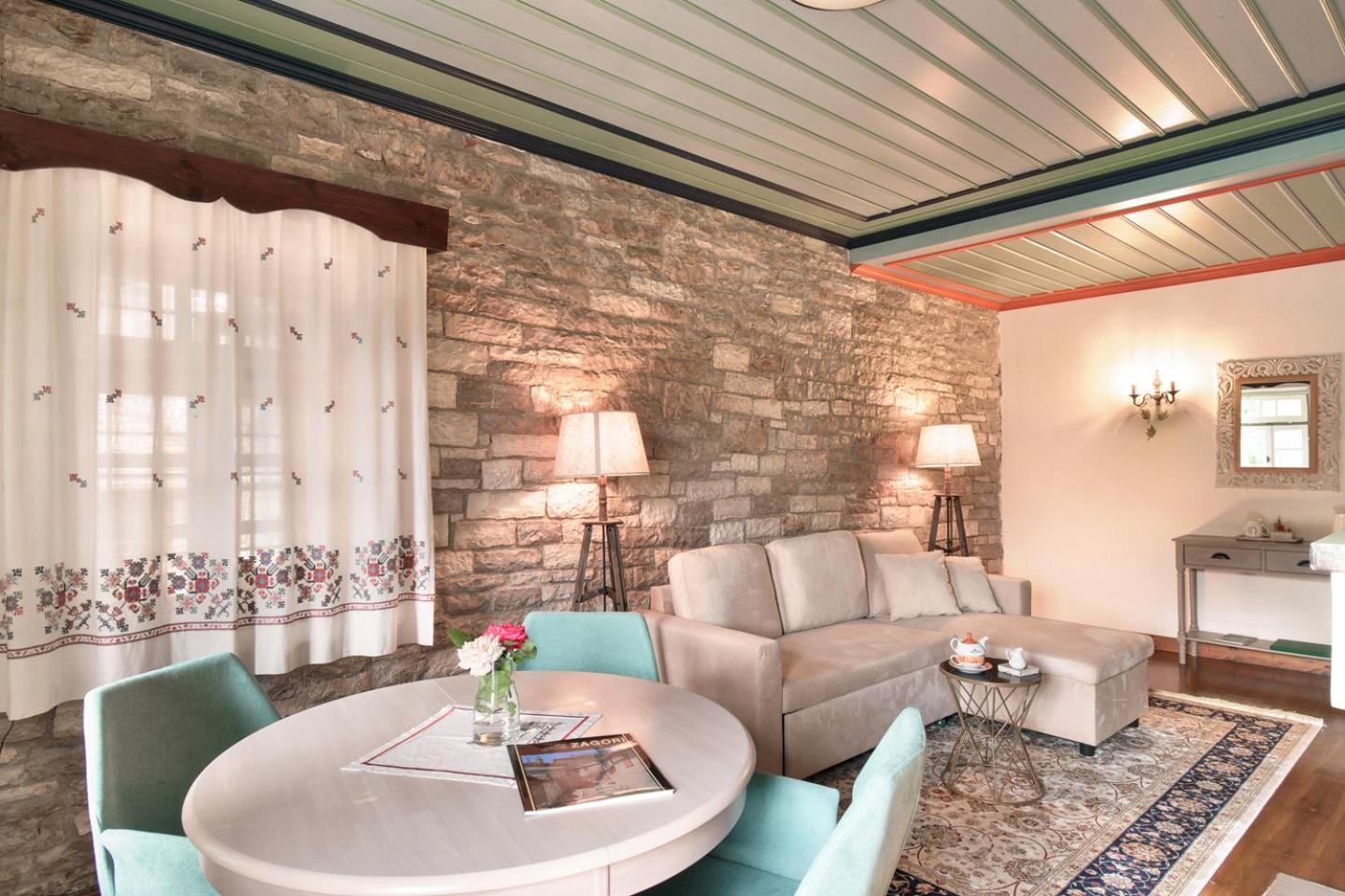 Ameliko Zagori Hotel Ano Pedina Bilik gambar